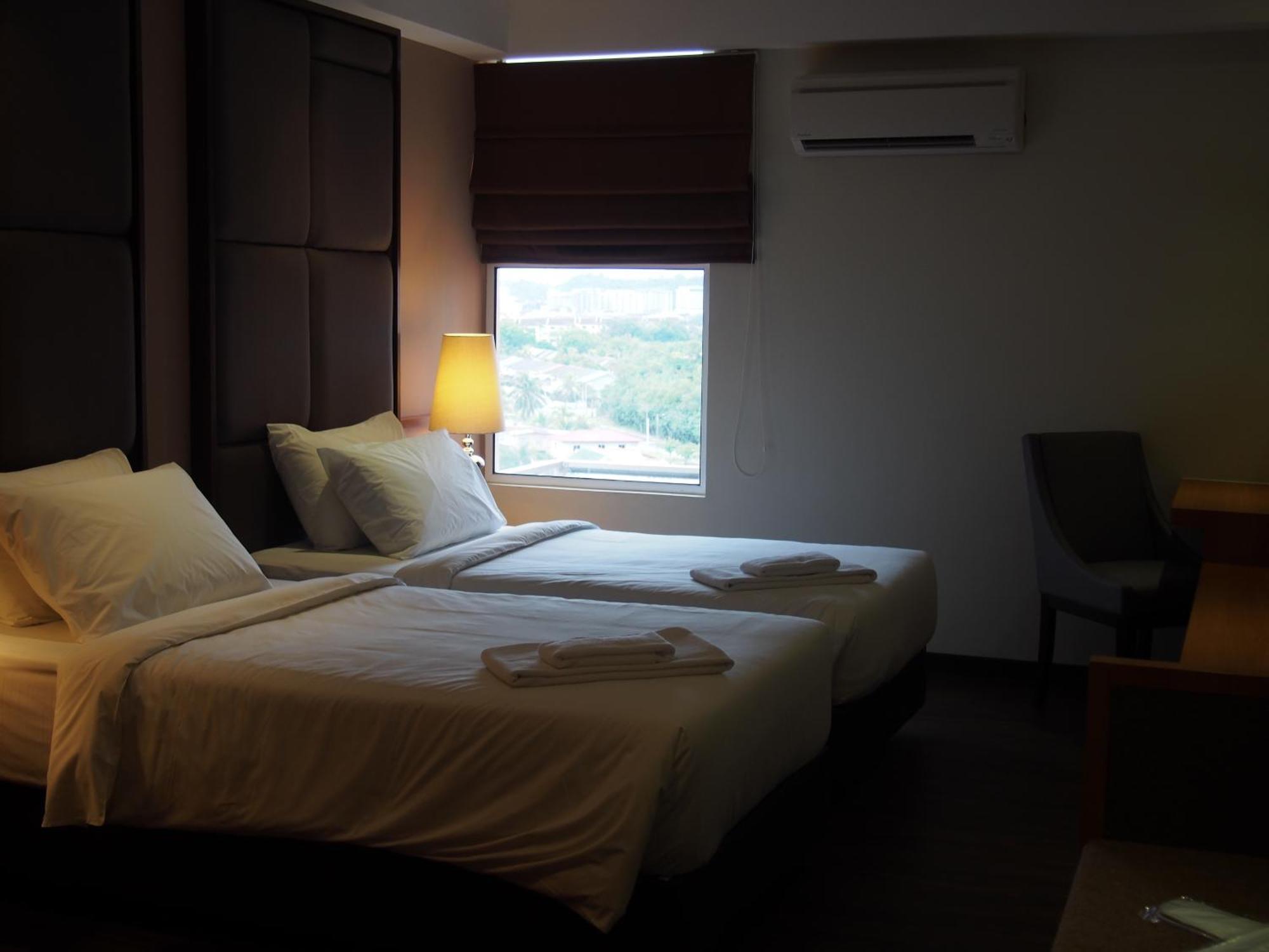 C'Haya Hotel Kota Kinabalu Habitación foto