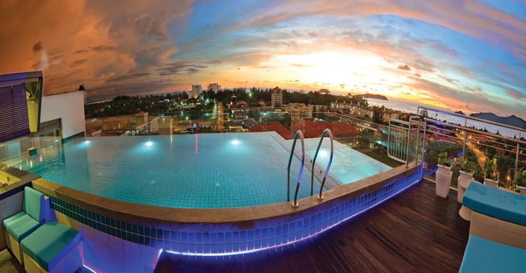 C'Haya Hotel Kota Kinabalu Exterior foto