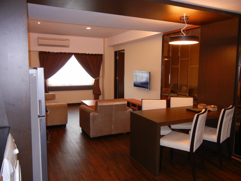 C'Haya Hotel Kota Kinabalu Habitación foto